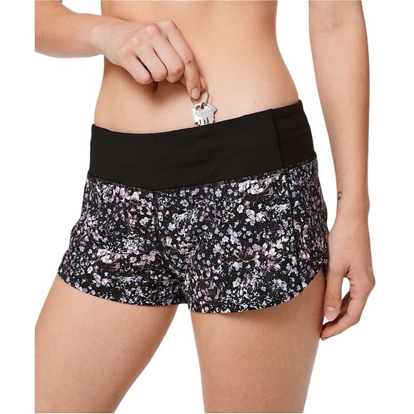 LULULEMON Speed Up Short 2.5" in Floral Spritz Multi / Black - Picture 4 of 12